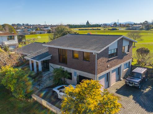 27 Roxburgh Street, Glenwood