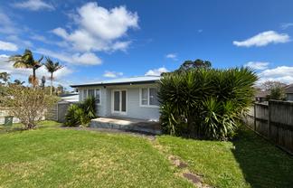 28 Sunkist Bay Road, Beachlands