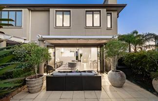 96 Naples Way, Albany