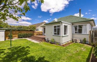 16 Epsom Road, Sockburn