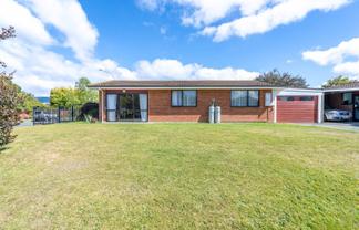 1 Donald Ross Place, Te Anau