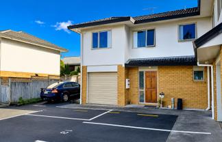 14/2 Arawa Street , New Lynn