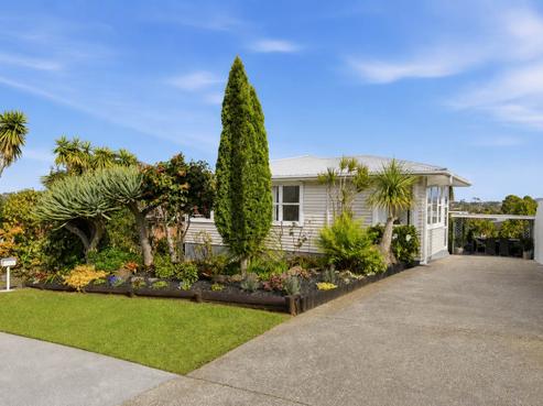 27 Hillview Avenue, New Windsor
