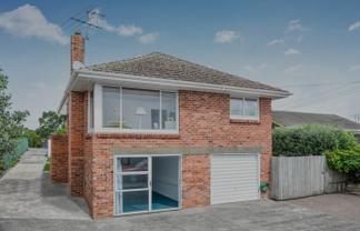 3/124a Saint Johns Road, Saint Johns
