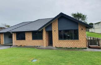 5 Keven Road, Clarks Beach