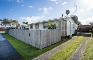 1A Creswell Place, Leamington