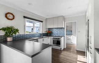 14 Corbett Place, Onekawa