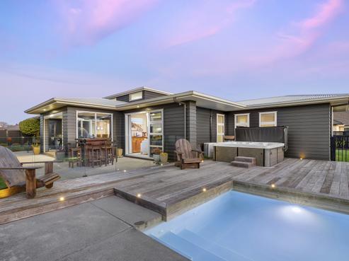 12 Pengover Avenue, Leamington