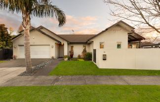 36 Rhys Avenue, Huntington