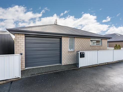 2 Bruce Street, Mosgiel