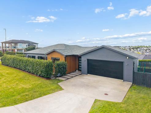 105 Pinecrest Drive, Gulf Harbour