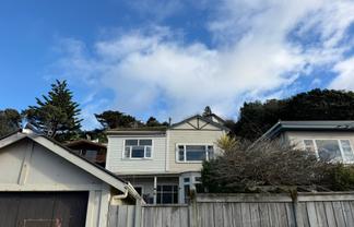 32A Severn Street, Island Bay