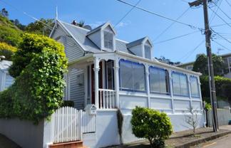 13 Barton Terrace, Thorndon