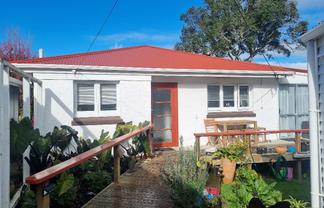 18 Tanekaha Drive, Riverside