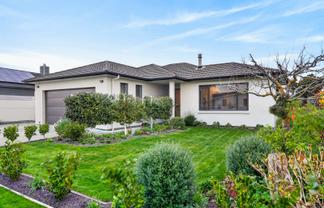 21 Brooklands Drive, Havelock North