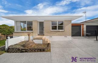2/17 Jenelin Road Glendene, Glendene