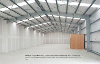Versatile 600 m2 Industrial Warehouse