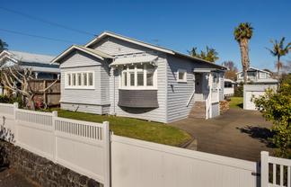 6 Verona Avenue, Mount Albert