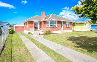 8 Mervan Street, Mangere East