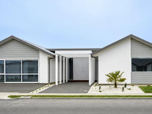 86 Southfield Drive, Lincoln