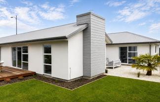 86 Southfield Drive, Lincoln