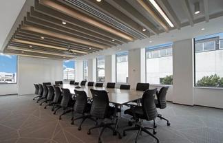 MODERN OFFICE WITH STUNNING FITOUT AND VIEWS
