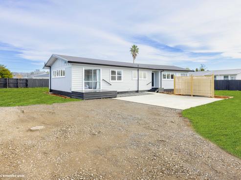 13 Latham Stubbs Crescent, Waipawa