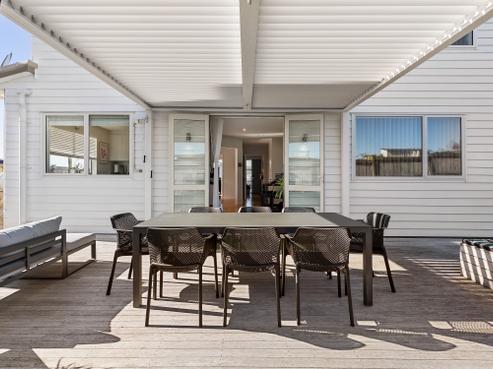 13 Thistle Close, Beachlands