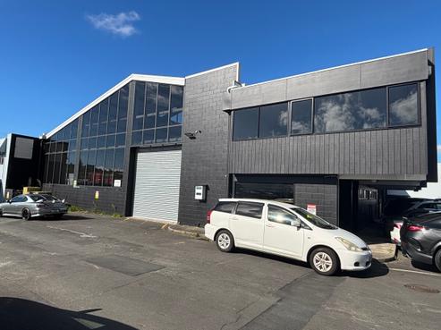 1/188 Target Road, Wairau Valley