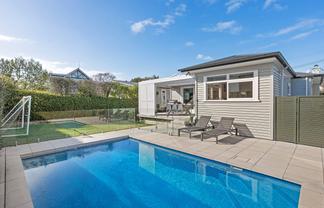 5 Challinor Crescent, Mount Albert