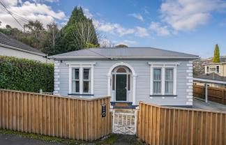 42 Gladstone Road, North East Valley