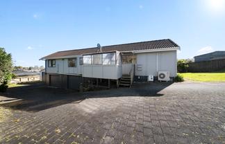 5 Rotoma Rise, Clover Park