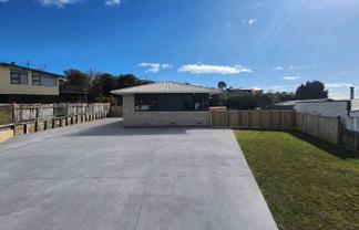 8 Handley Place, Glen Avon
