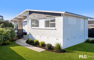 12 Farnborough Crescent, Mangere
