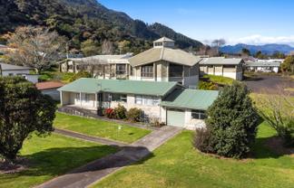 16 Rewi Street, Te Aroha