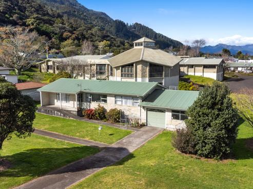 16 Rewi Street, Te Aroha