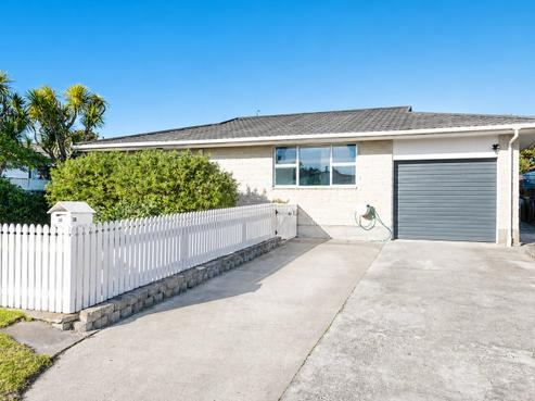 38 Norfolk Crescent, Otaki Beach