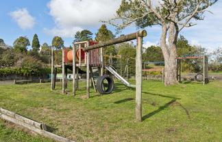  John Avenue, Pukemiro