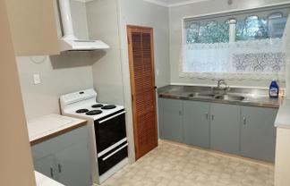 42 Kimberley Grove , Westbrook