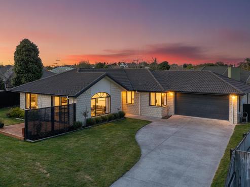 31 Nielsen Gardens, Rototuna