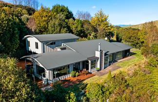 91 Hill View Drive, Acacia Bay