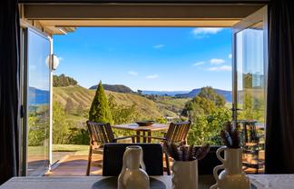91 Hill View Drive, Acacia Bay