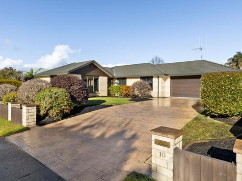10 Cairns Crescent, Rototuna