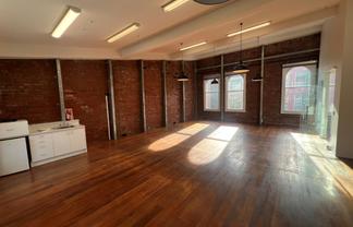 Unique First Floor Heritage Space, High Profile