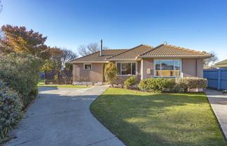 61 Evesham Crescent, Spreydon