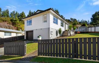 21 Newburn Grove, Wainuiomata