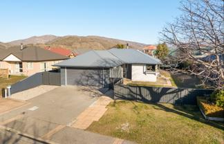4 Fenwick Crescent, Cromwell