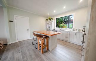 34 Theodore Street, Bluff