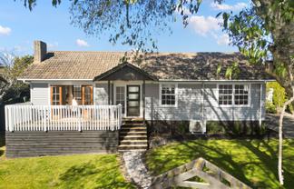 26 Deanwell Avenue, Deanwell