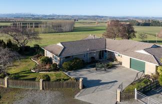 660 Mandeville Kingston Crossing Road, Riversdale